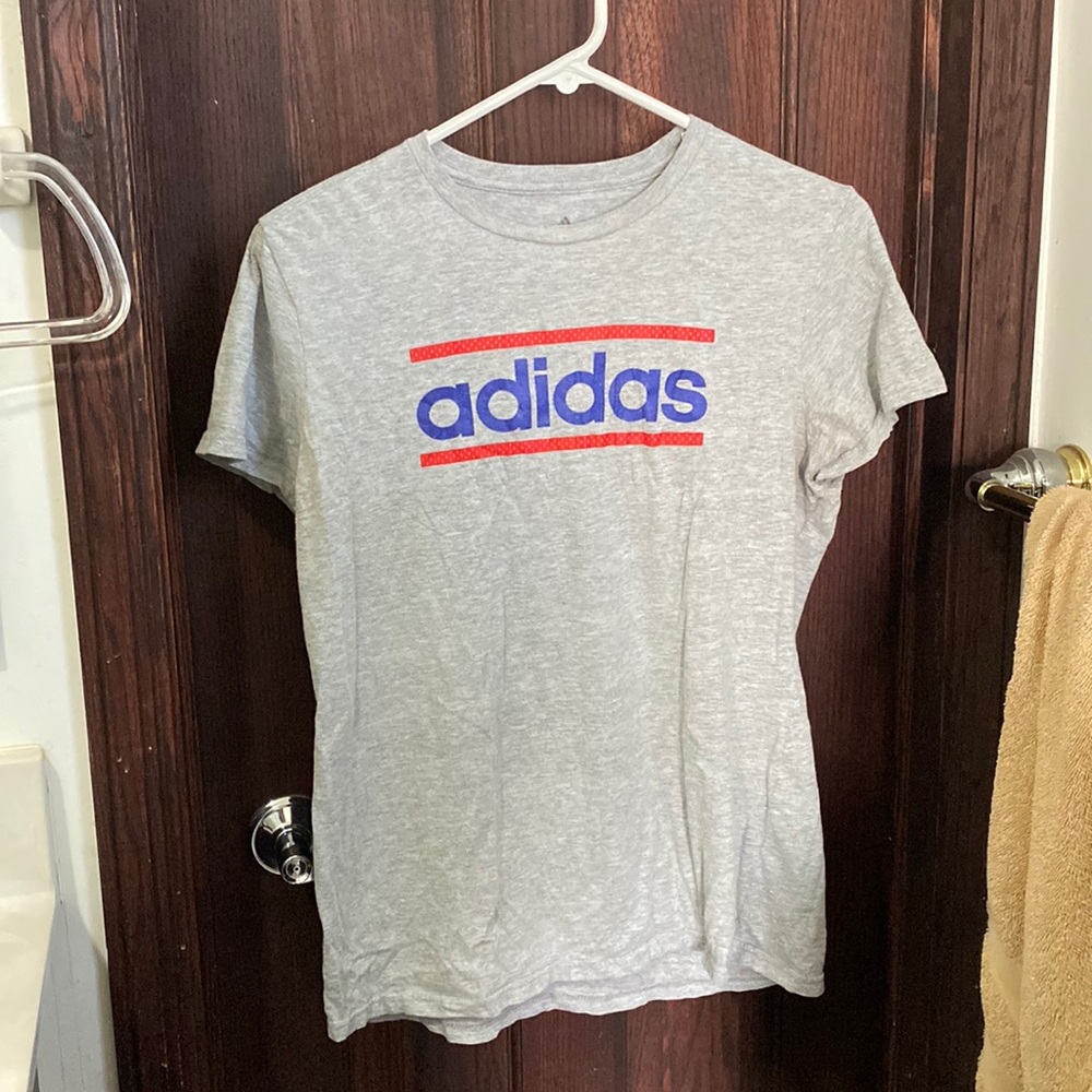 Adidas grey t-shirt size L.